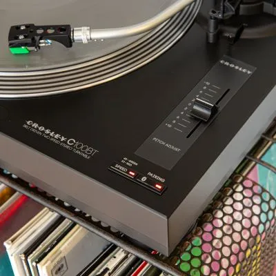 C100BT Turntable - Black
