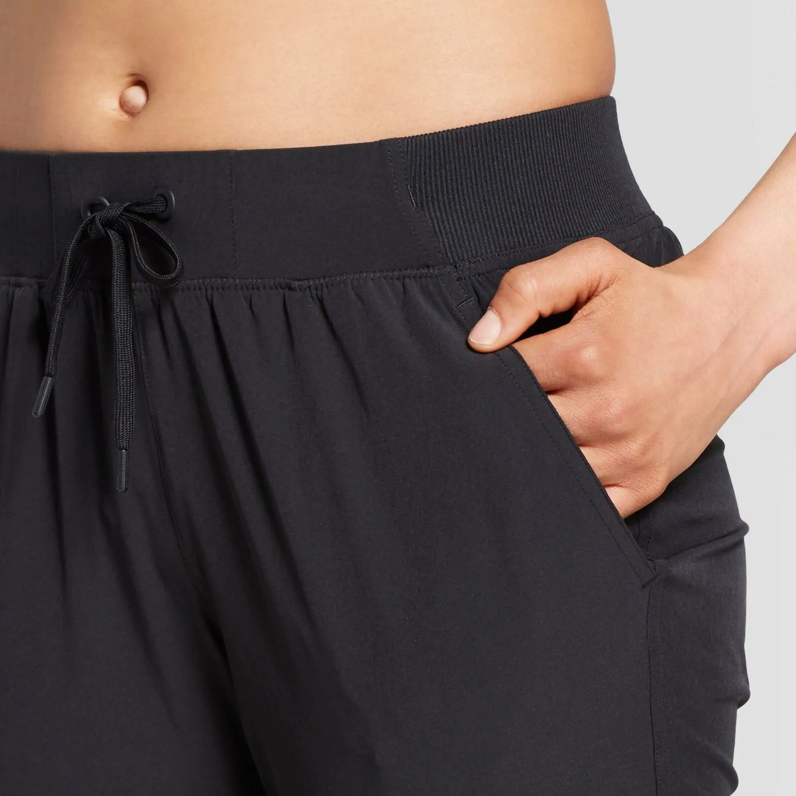 C9 Champion Women's Woven Mid Rise Capri Leggings