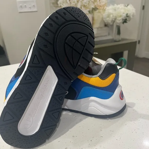 Champion Boys ColorBlock Multicolor Kids Sneaker’s Size 3