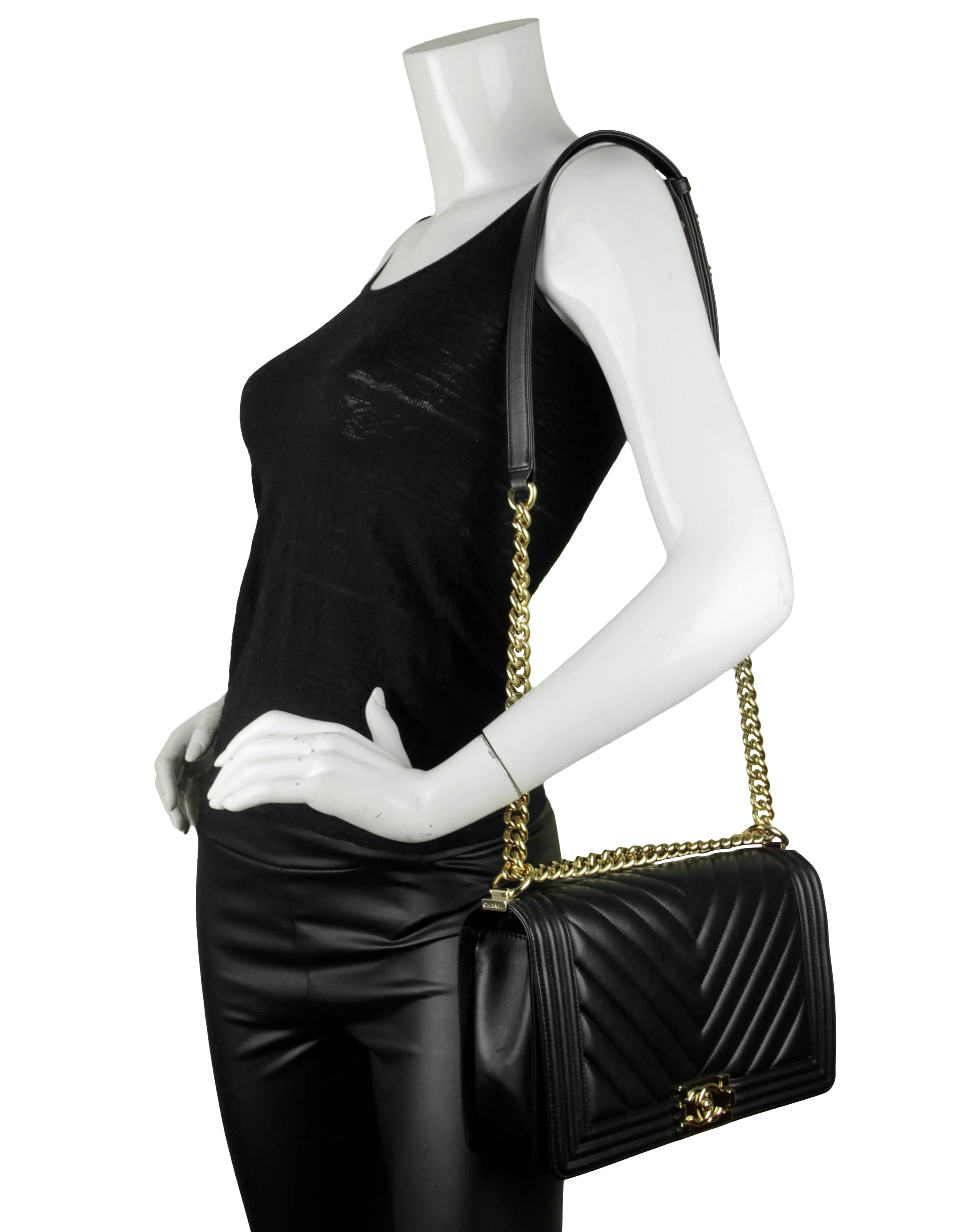 Chanel Black Chevron Lambskin Leather New Medium Boy Bag