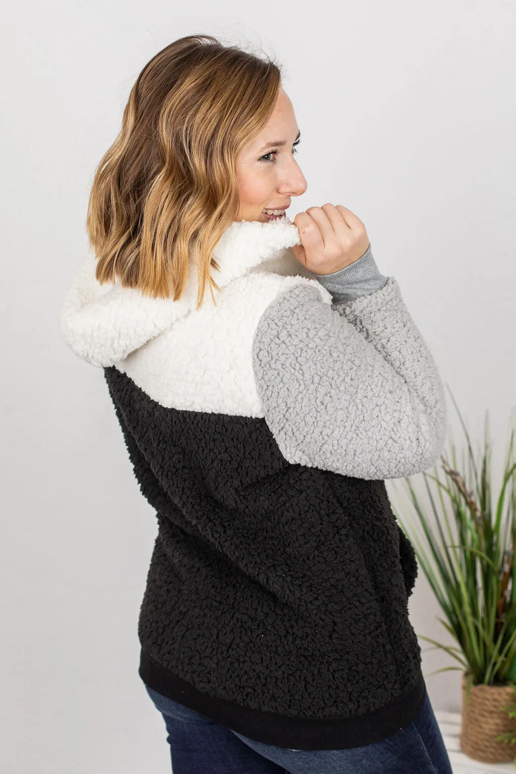 ColorBlock Sherpa Hoodie - Monochrome
