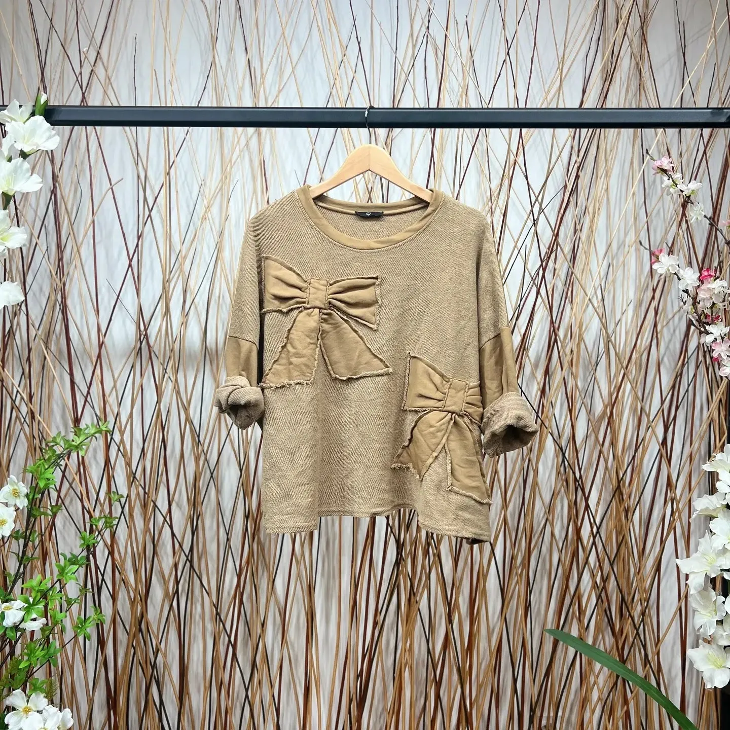 Comfort Sweatshirt with Stitched Bows Decoration
