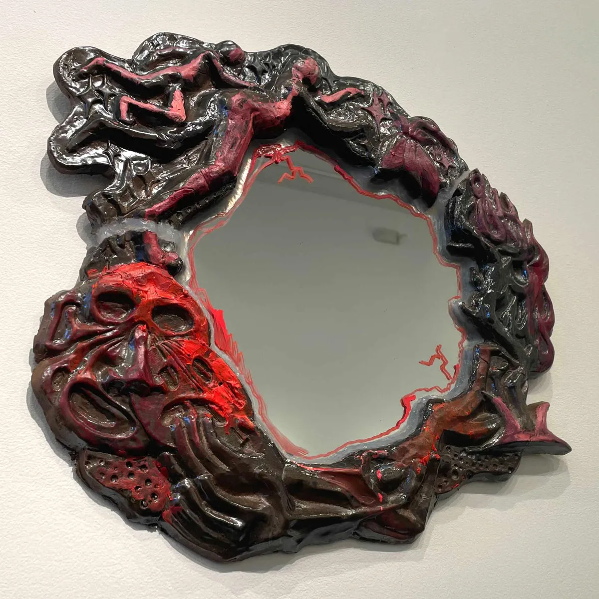 Craigslist Missed Connections, Mirrors