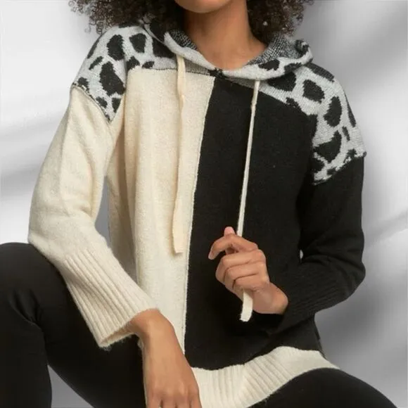 ELAN Women’s Solid &amp; Printed Sweater Knit Color Block Hoodie in the Size Large