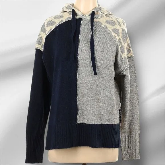 ELAN Women’s Solid &amp; Printed Sweater Knit Color Block Hoodie in the Size Large