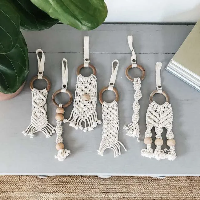 finn and emma all in one macrame toy - chevron