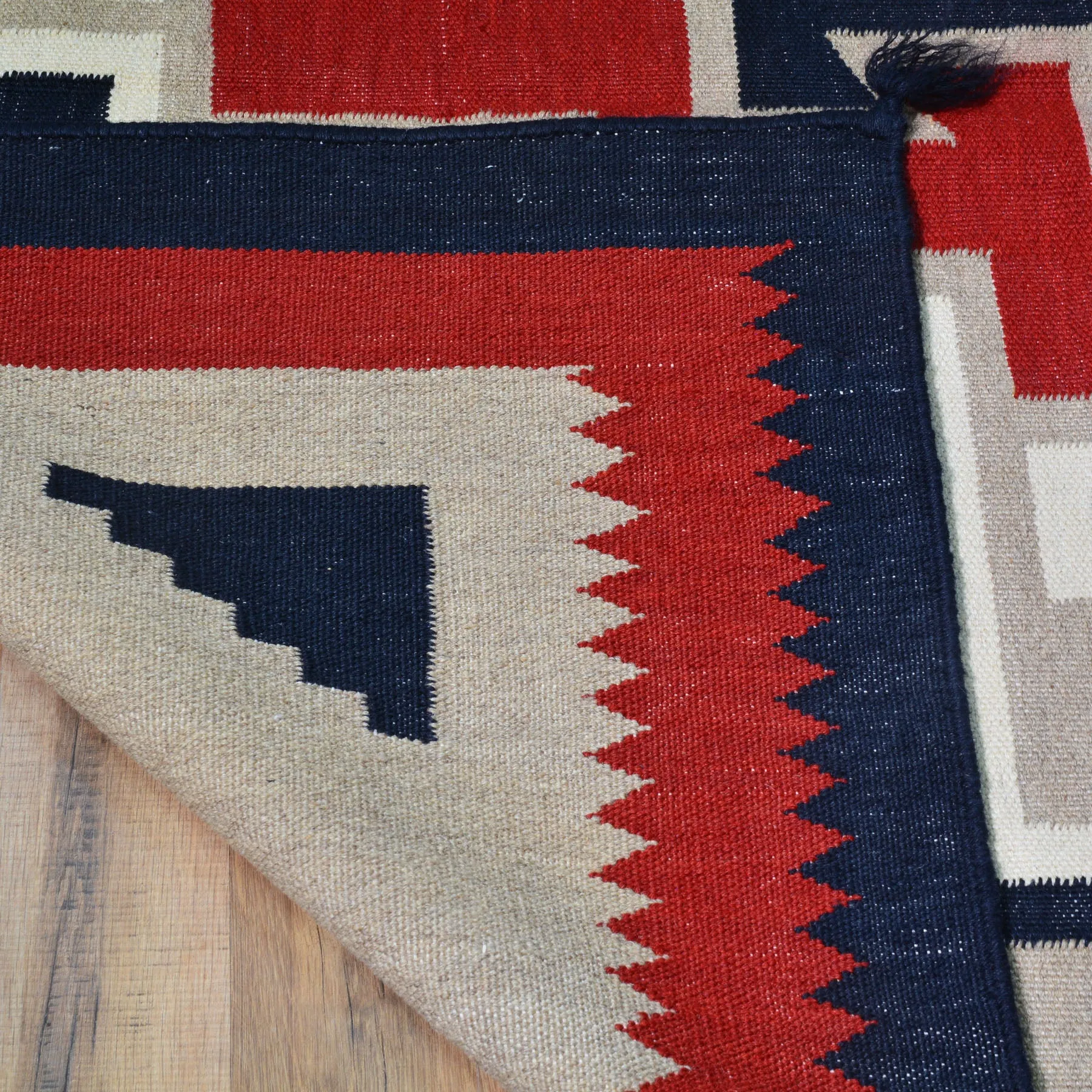 Flat-Weave Southwestern Design Red Color Wool Rug (Size 5.0 X 7.0) Cwral-10971