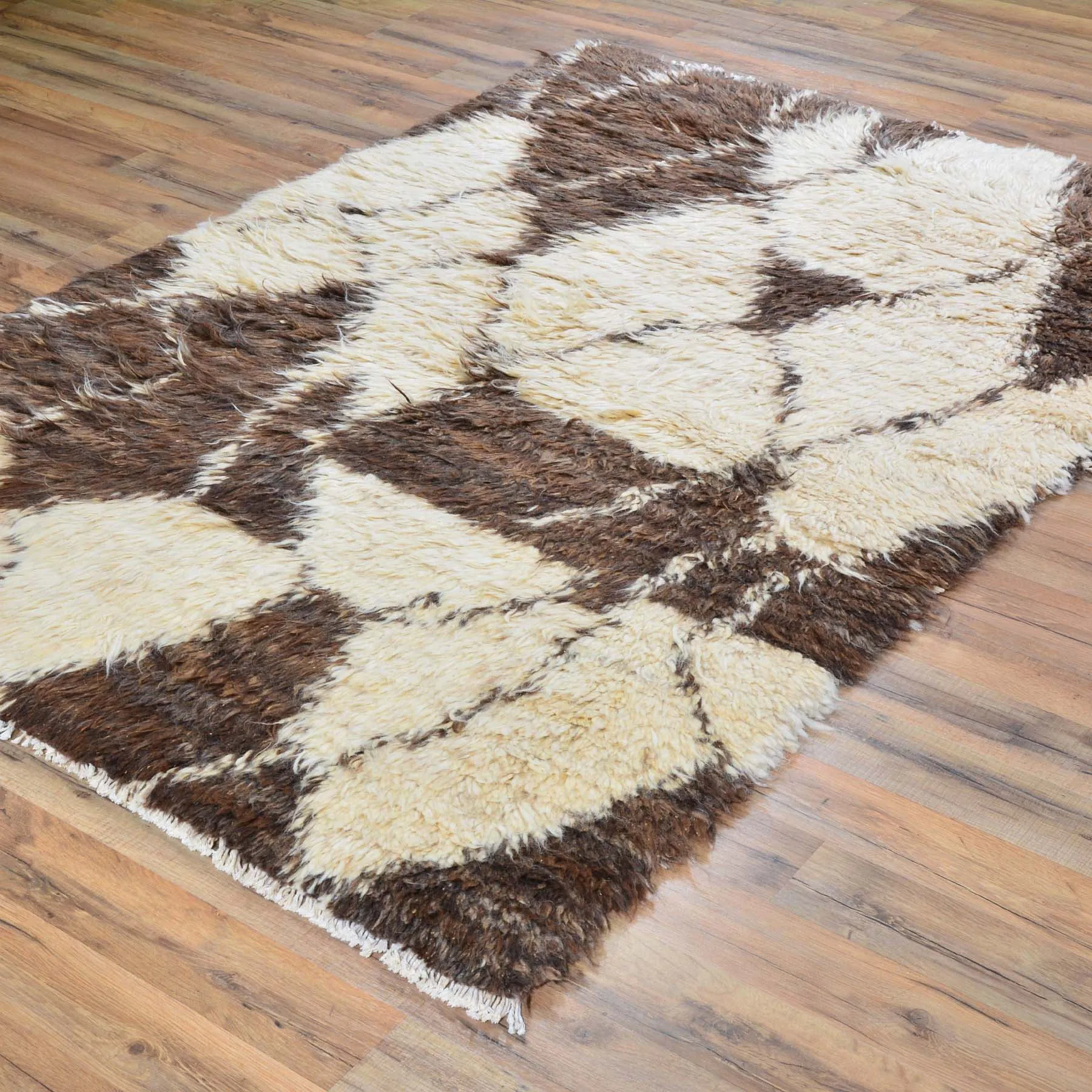 Hand-Knotted Afghan Undyed Sheep Wool Handmade Shaggy Rug (Size 4.0 X 6.0) Cwral-6615