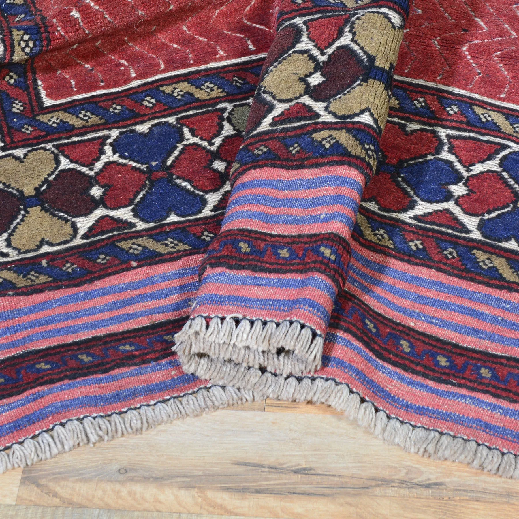 Hand-Knotted And Soumak Tribal Handmade Wool Rug (Size 3.10 X 5.11) Brral-5148
