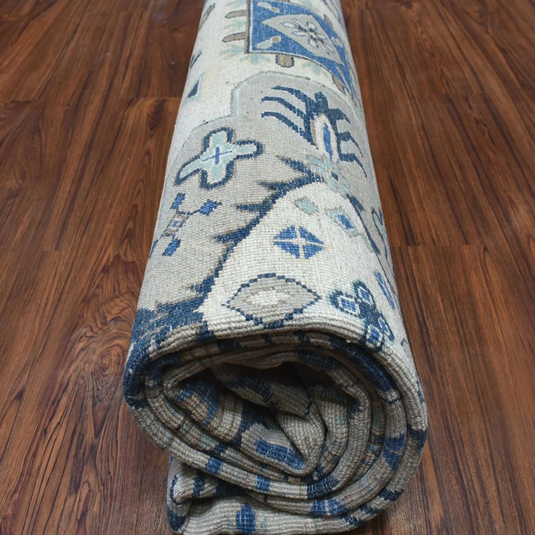 Hand-Knotted Caucasian Design Kazak Handmade Wool Rug (Size 8.0 X 9.3) Cwral-8487