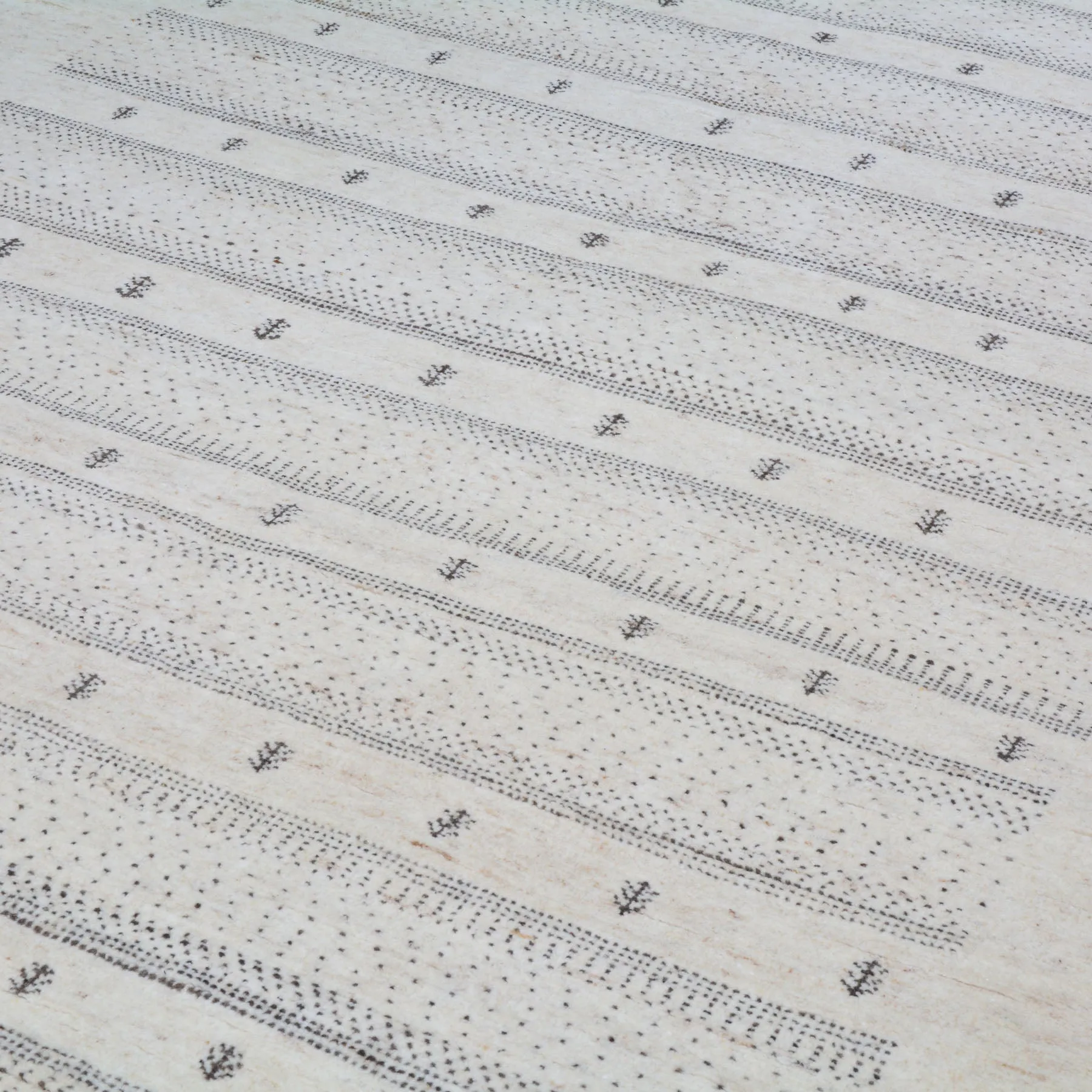 Hand-Knotted Contemporary Modern Lori Gabbeh Wool Handmade Rug (Size 8.4 X 9.11) Cwral-9540