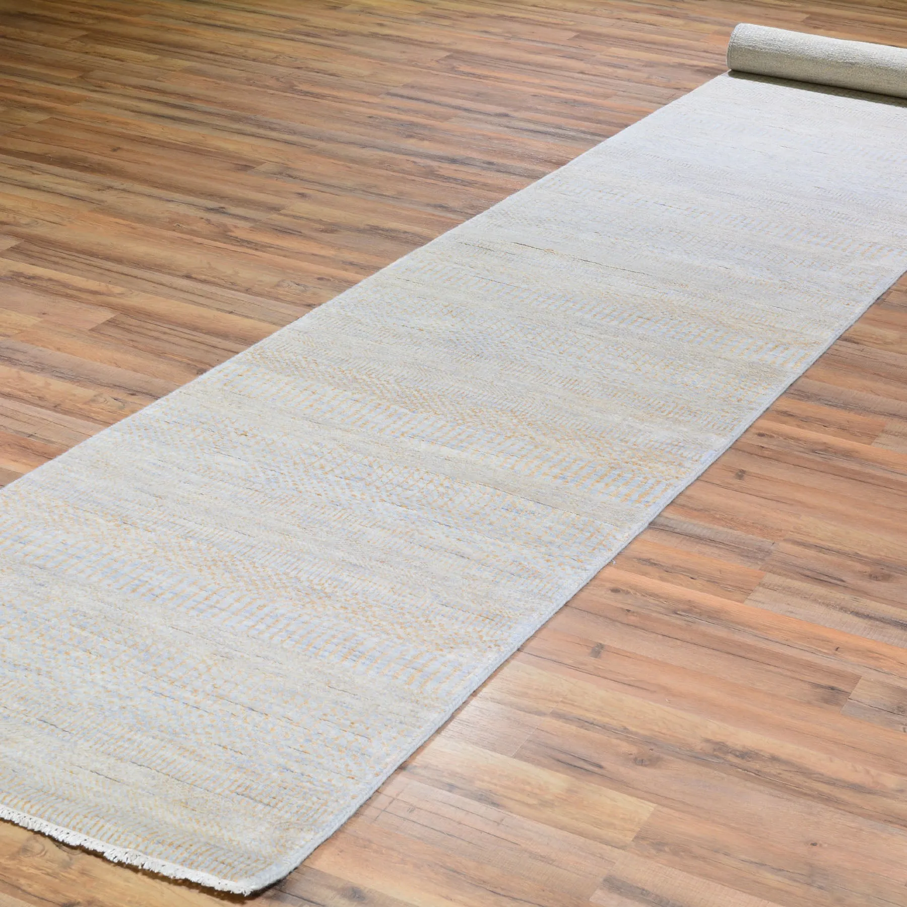 Hand-Knotted Grey Modern Design Handmade Wool Rug (Size 2.6 X 14.5) Cwral-7260