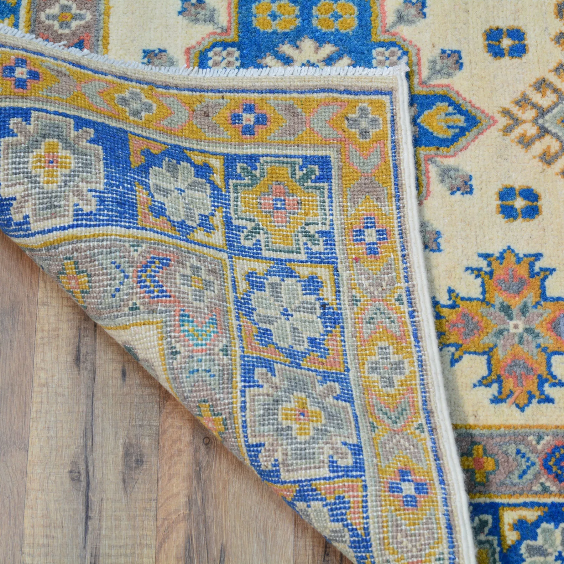 Hand-Knotted Handmade Colorful Geometric Design Wool Rug (Size 3.1 X 4.10) Cwral-10620