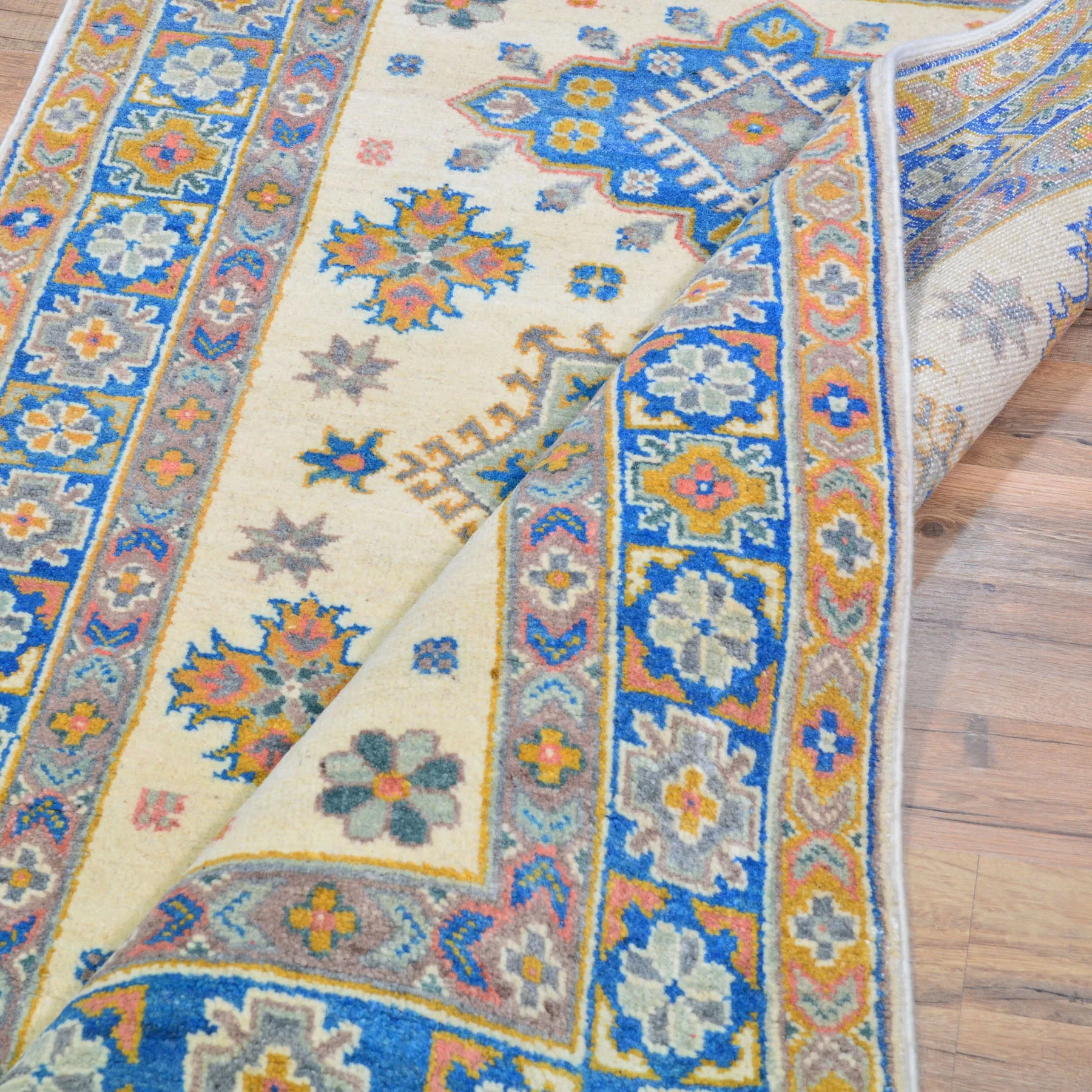 Hand-Knotted Handmade Colorful Geometric Design Wool Rug (Size 3.1 X 4.10) Cwral-10620
