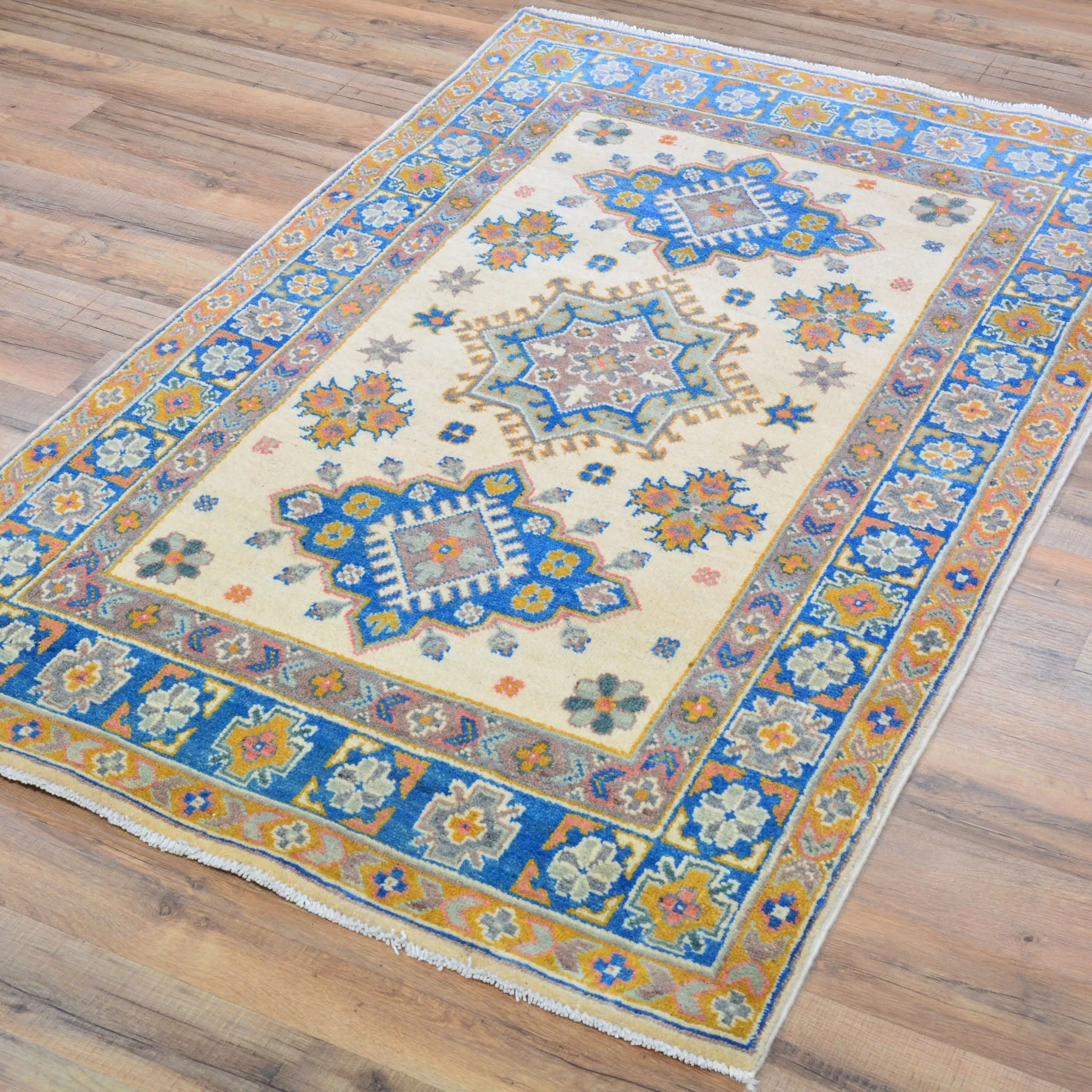 Hand-Knotted Handmade Colorful Geometric Design Wool Rug (Size 3.1 X 4.10) Cwral-10620