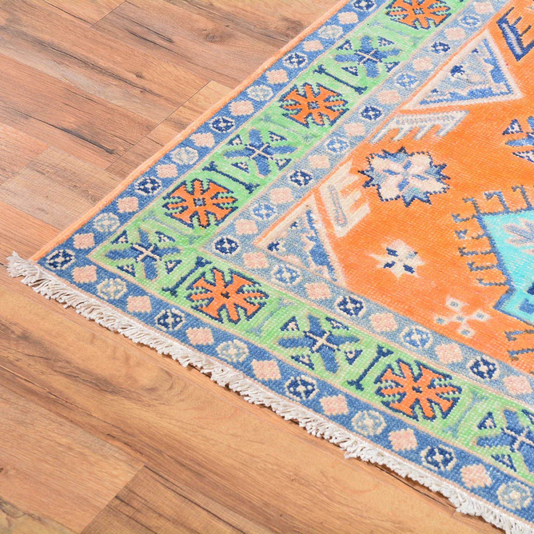 Hand-Knotted Handmade Geometric Design Wool Rug (Size 3.2 X 4.6) Cwral-7740