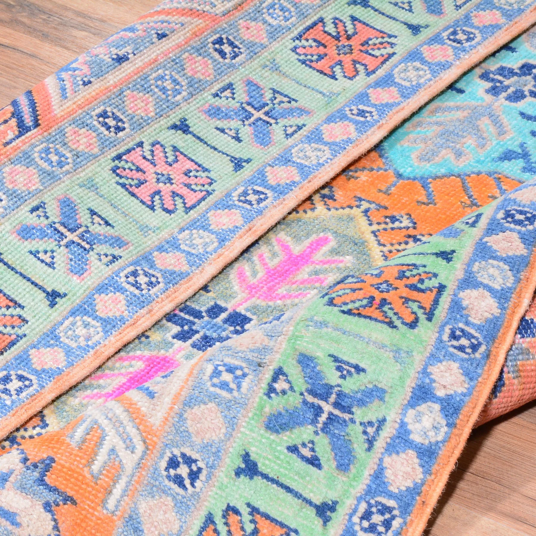 Hand-Knotted Handmade Geometric Design Wool Rug (Size 3.2 X 4.6) Cwral-7740