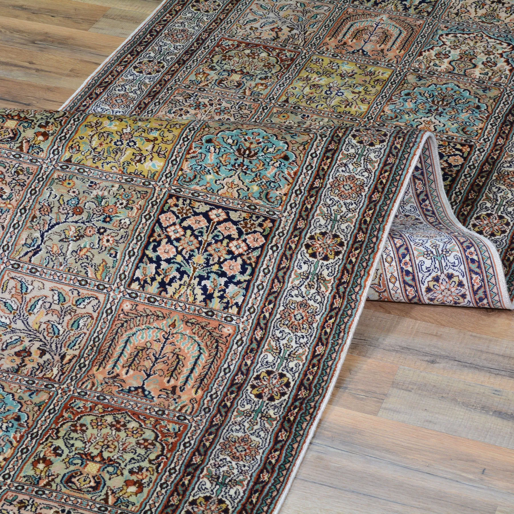 Hand-Knotted Kashmiri Silk Handmade Traditional Design Rug (Size 2.6 X 9.10) Cwral-9162