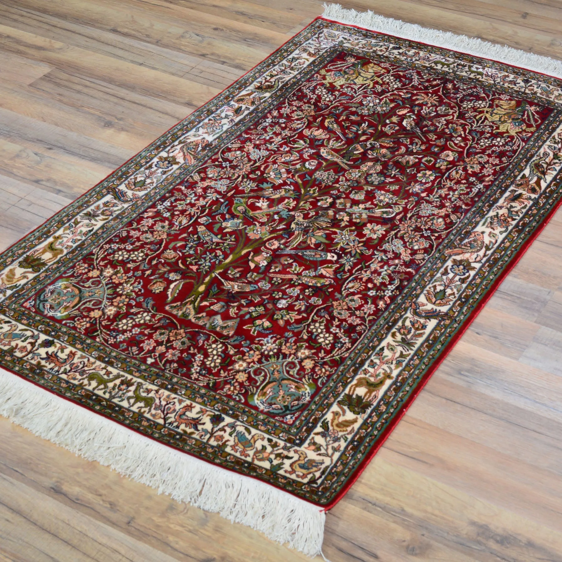 Hand-Knotted Kashmiri Silk Traditional Design Handmade Rug (Size 2.6 X 4.4) Cwral-11130
