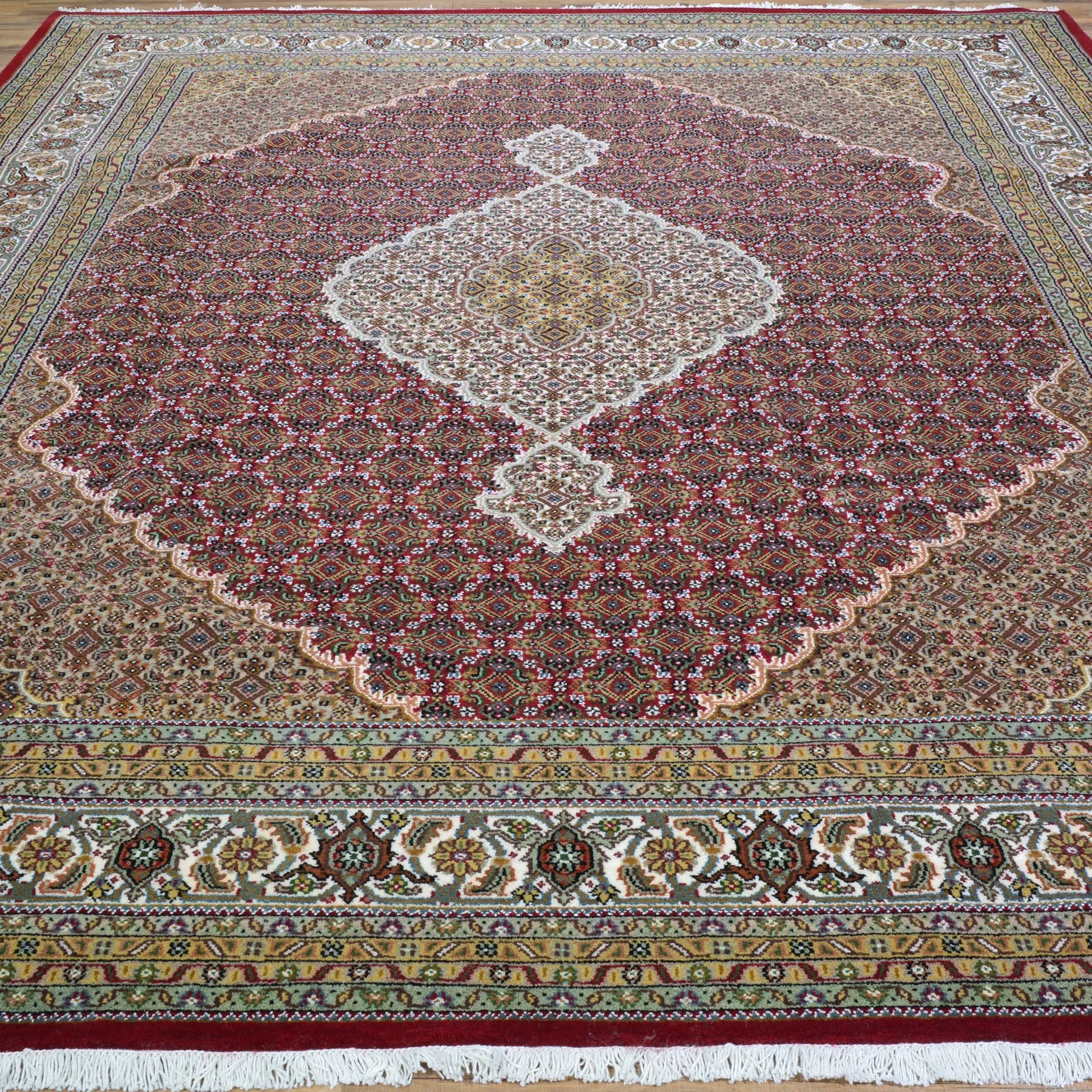 Hand-Knotted Mahi Tabriz Design Handmade Wool & Silk Rug (Size 8.0 X 10.3) Cwral-9237