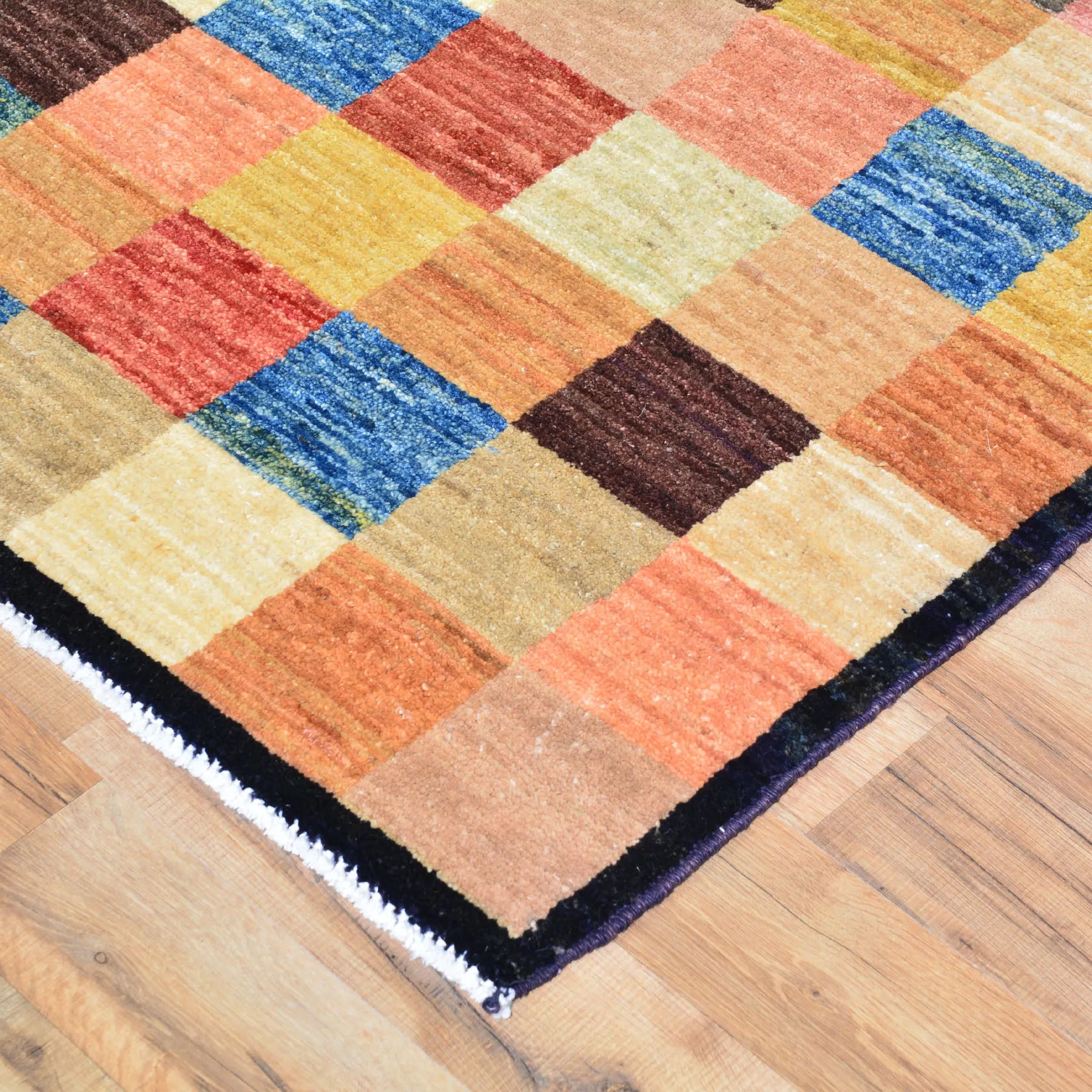 Hand-Knotted New Gabbeh Design Wool Area Rug (Size 4.2 X 6.4) Brral-798