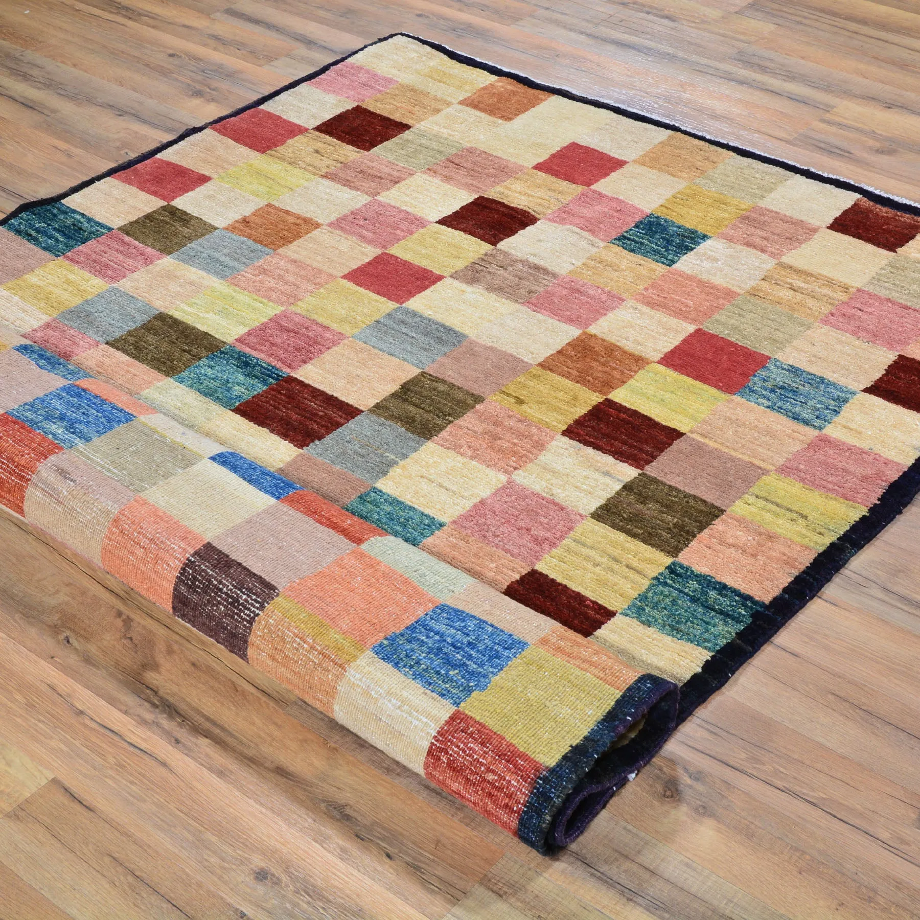 Hand-Knotted New Gabbeh Design Wool Area Rug (Size 4.2 X 6.4) Brral-798