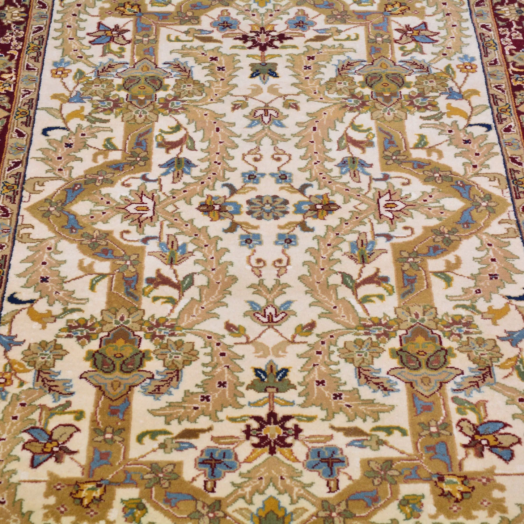 Hand-Knotted Oriental Tribal Design Handmade New Zealand Wool (Size 3.3 X 13.4) Brrsf-201