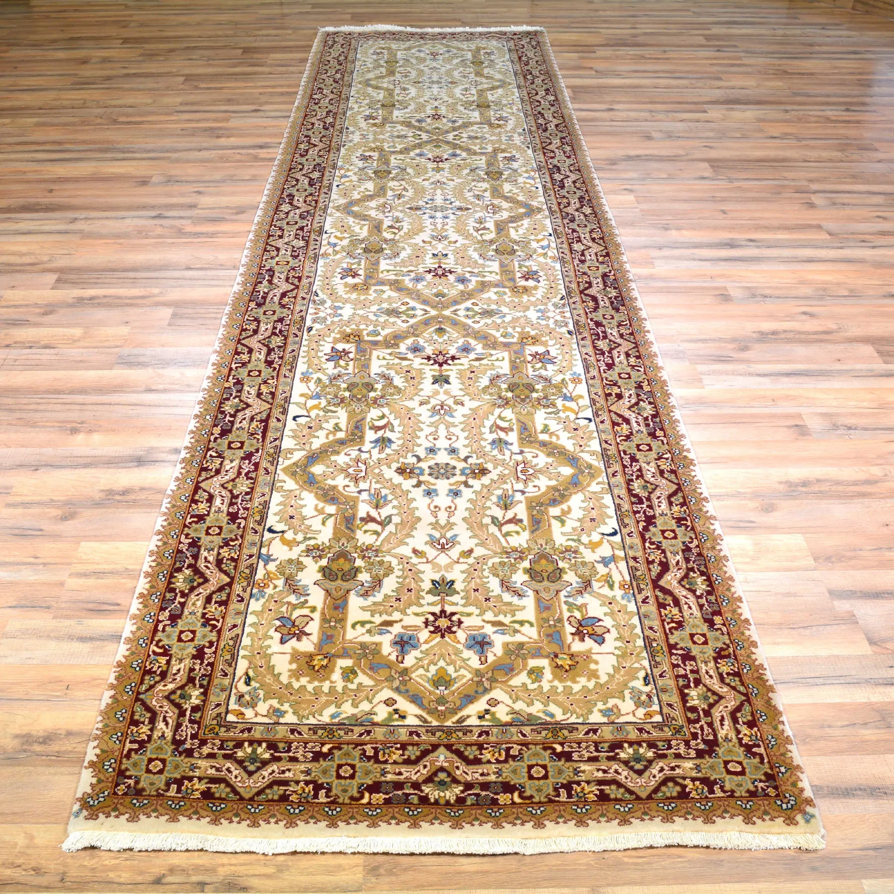 Hand-Knotted Oriental Tribal Design Handmade New Zealand Wool (Size 3.3 X 13.4) Brrsf-201