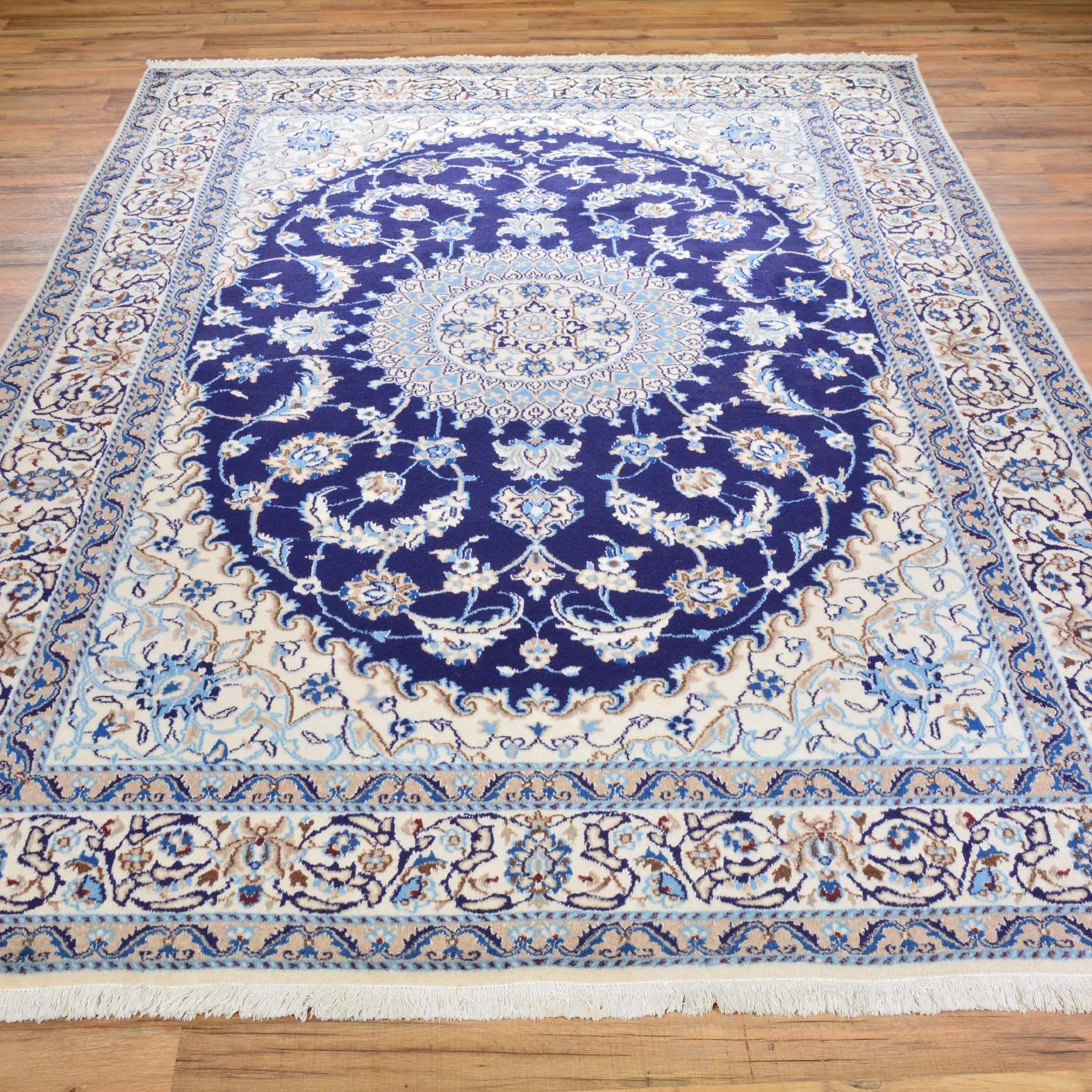 Hand-Knotted Persian Handmade Tribal Nain Design Rug (Size 6.0 X 9.0) Cwral-315