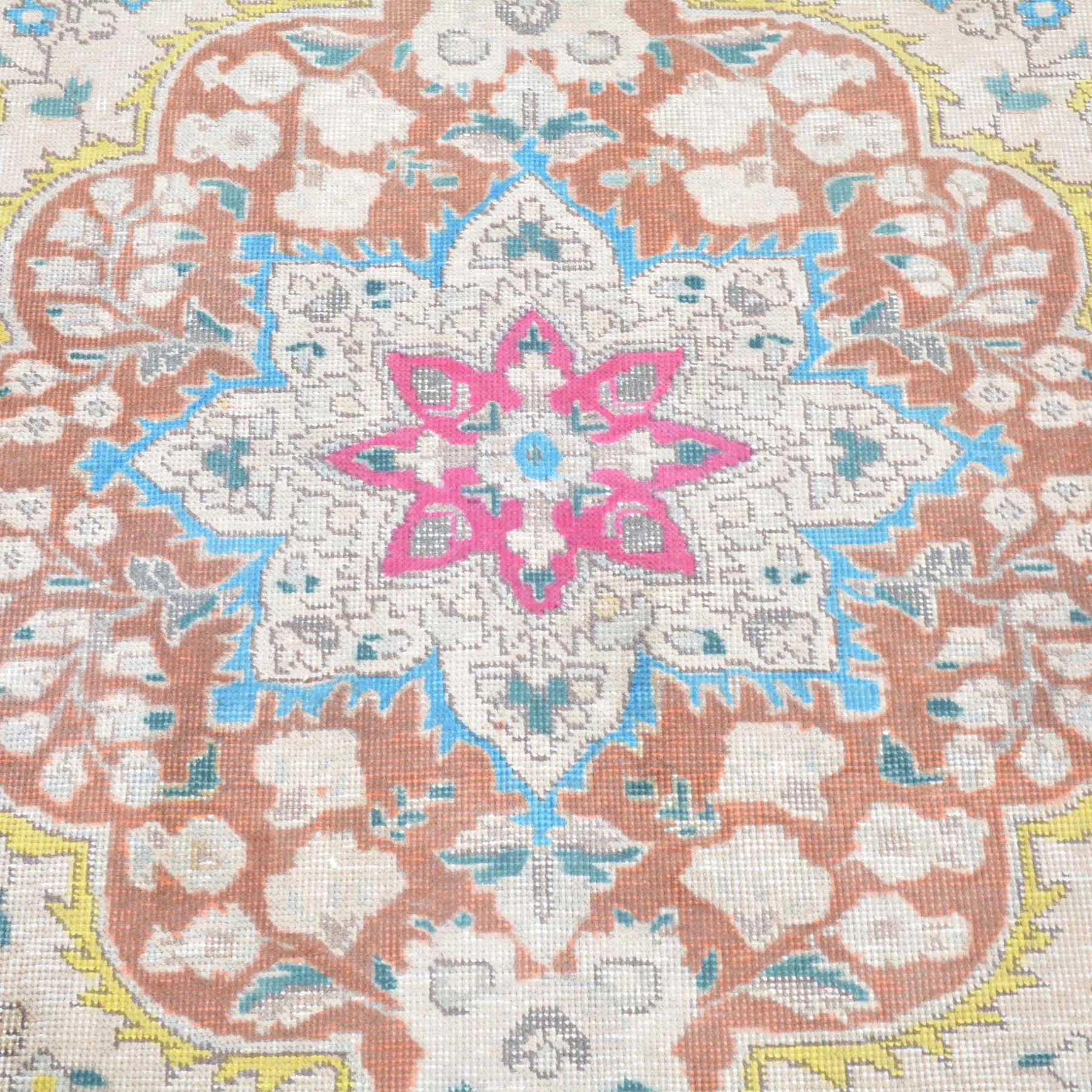 Hand-Knotted Persian Low Pile Wool Handmade Rug (Size 6.8 X 9.8) Brrsf-1269
