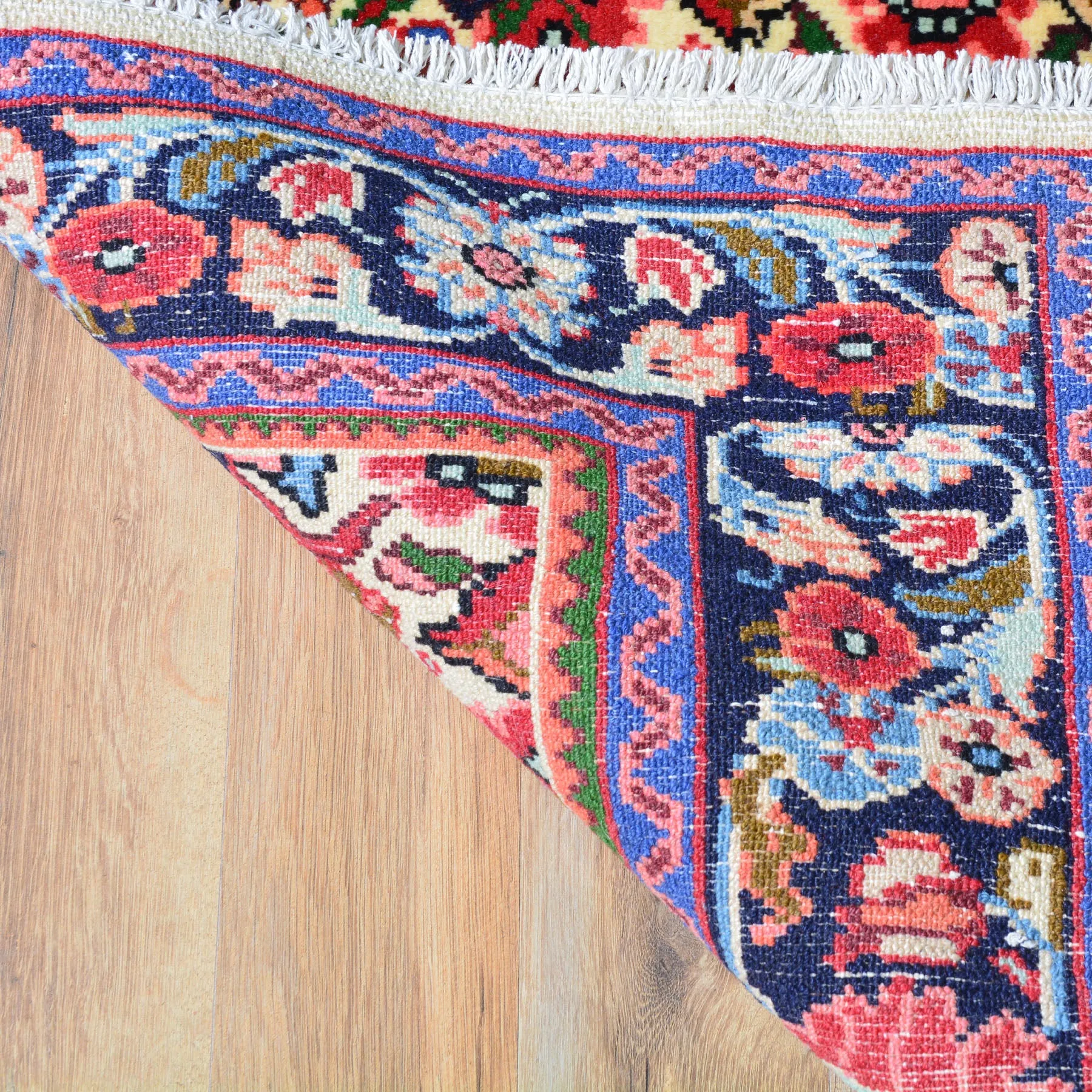Hand-Knotted Persian Tribal Design Handmade Wool Rug (Size 3.4 X 4.4) Cwral-7749