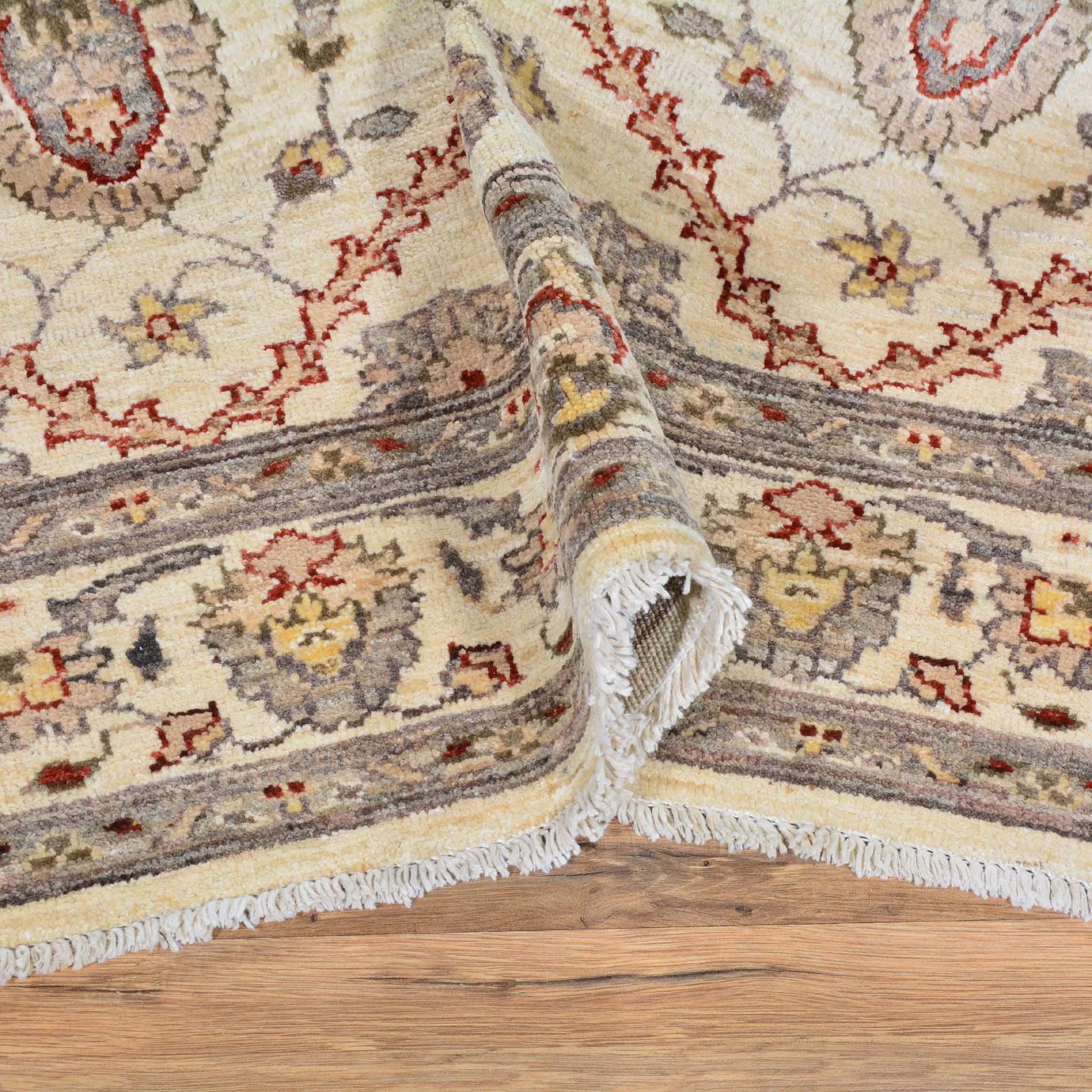 Hand-Knotted Peshawar Chobi Oushak Design Wool Rug (Size 4.0 X 6.0) Cwral-492