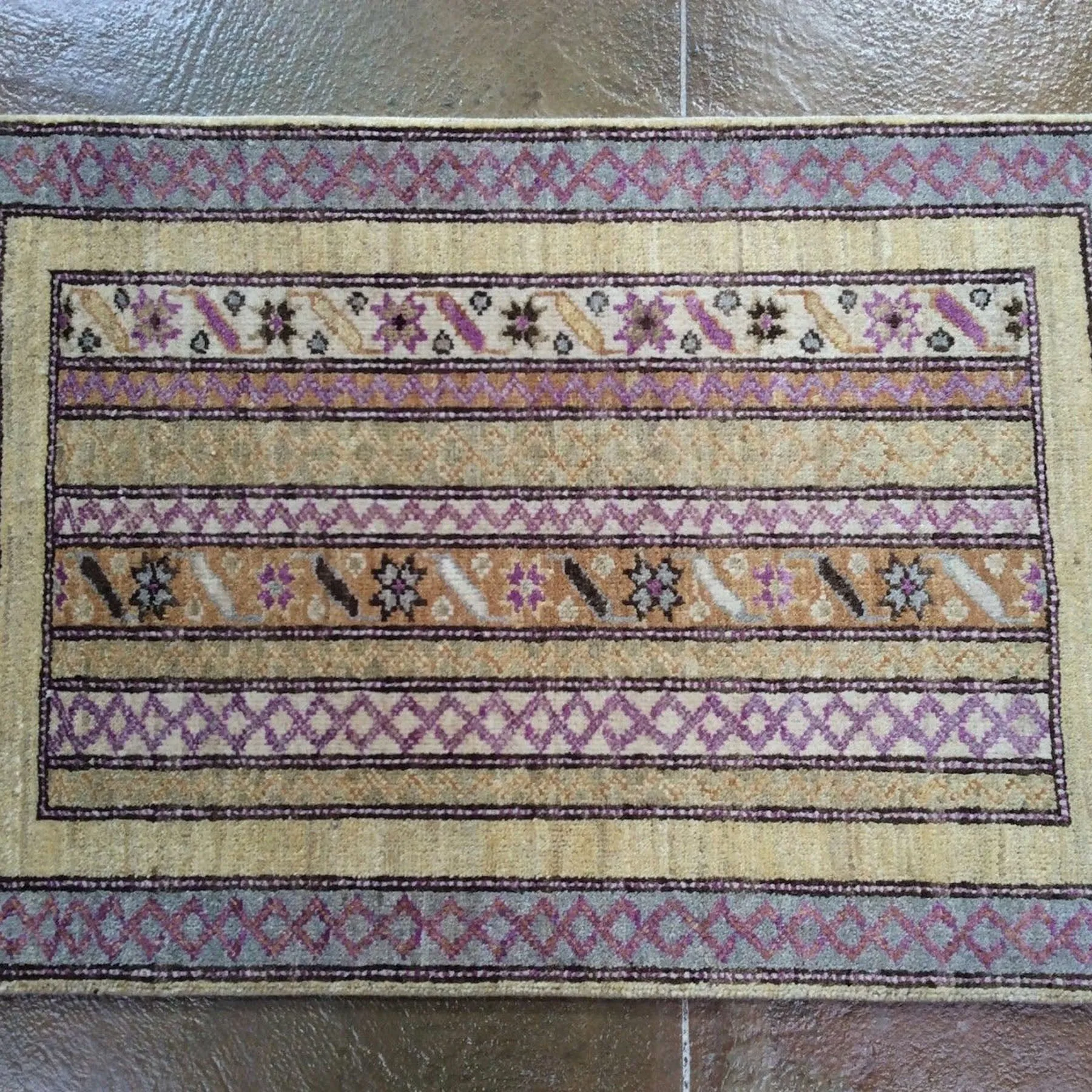 Hand-Knotted Peshawar Traditional Design Handmade Wool Rug (Size 2.0 X 3.0) Brrsf-1023