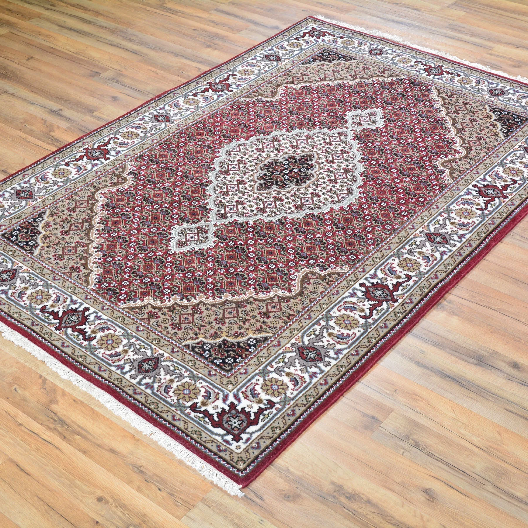 Hand-Knotted Tabriz Design Handmade Wool Rug (Size 4.1 X 6.1) Brral-4695