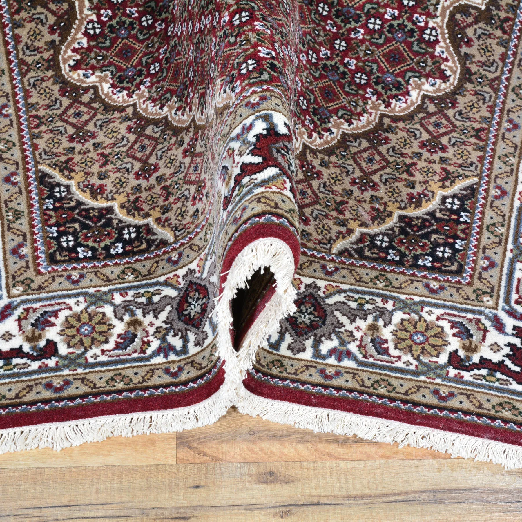 Hand-Knotted Tabriz Design Handmade Wool Rug (Size 4.1 X 6.1) Brral-4695