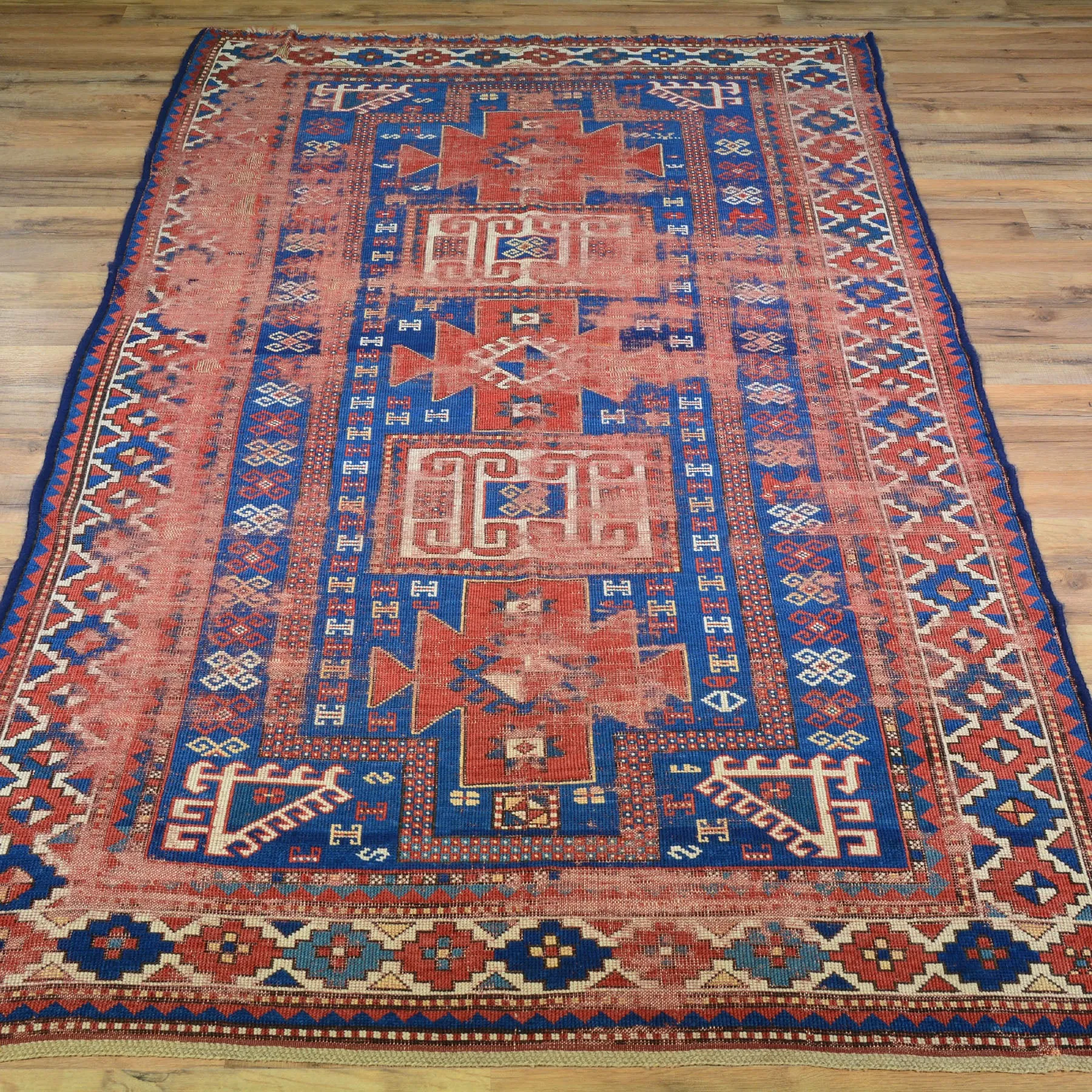 Hand-Knotted Vintage Caucasian Design Handmade Wool Rug (Size 4.3 X 7.1) Cwral-7233