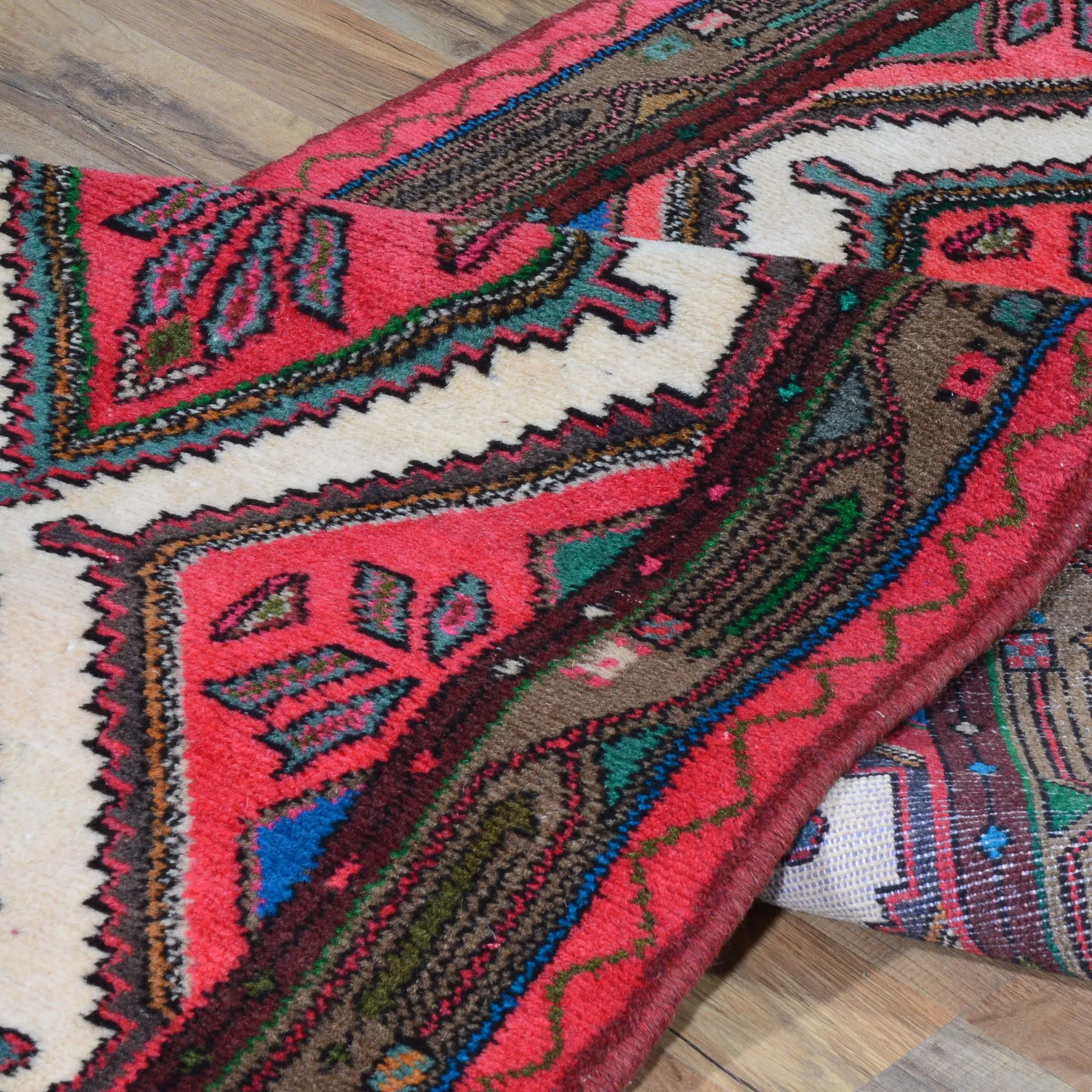 Hand-Knotted Vintage Tribal Design Handmade 100% Wool Rug (Size 2.8 X 9.1) Brral-4593