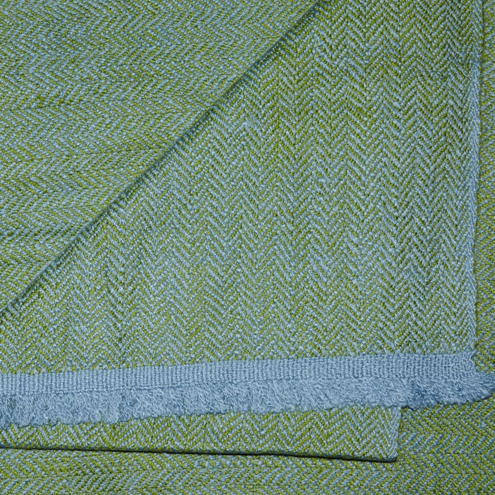 Hand Woven Double Ply Cashmere Throws