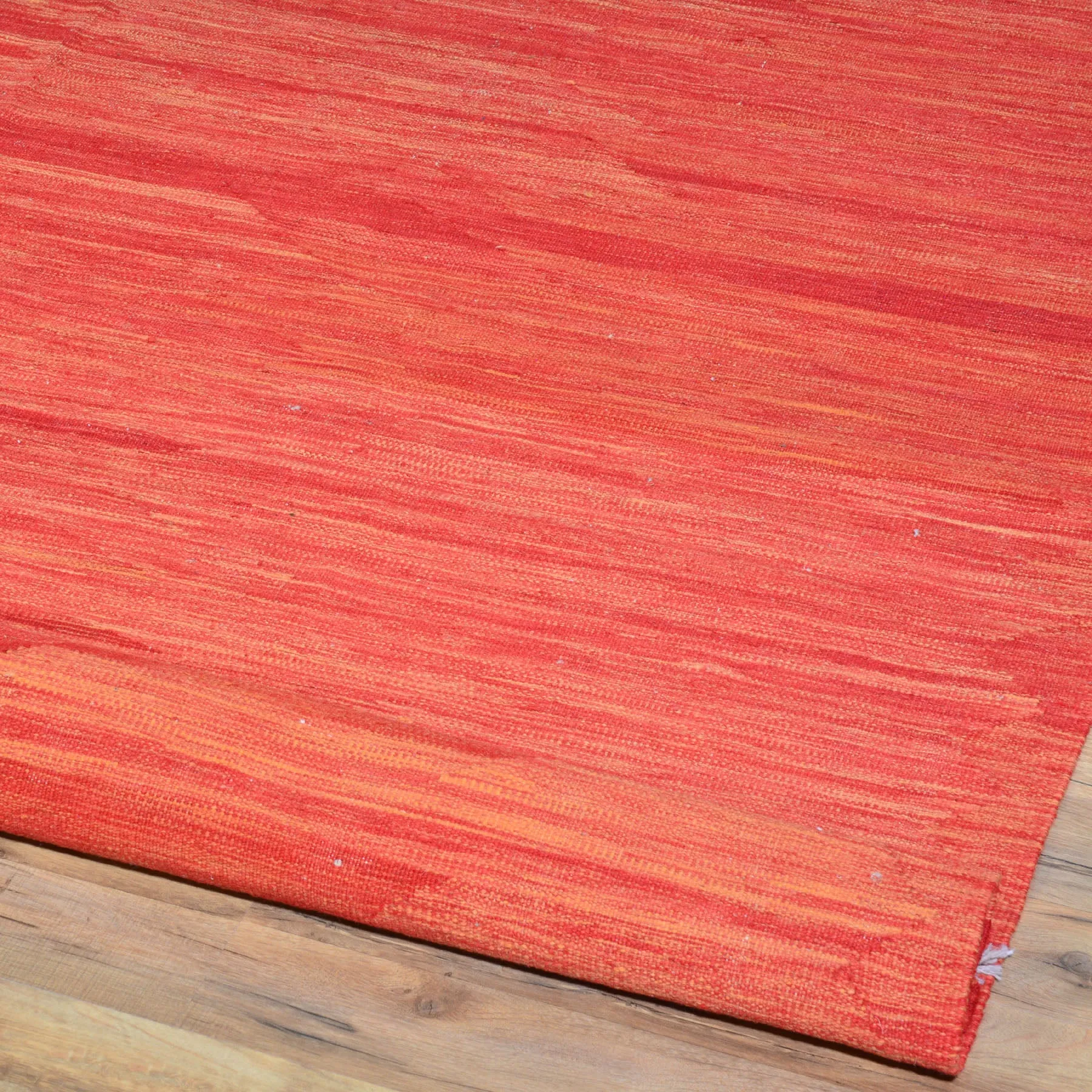 Hand-Woven Modern Red Kilim Handmade Wool Rug (Size 6.4 X 9.9) Cwral-7164