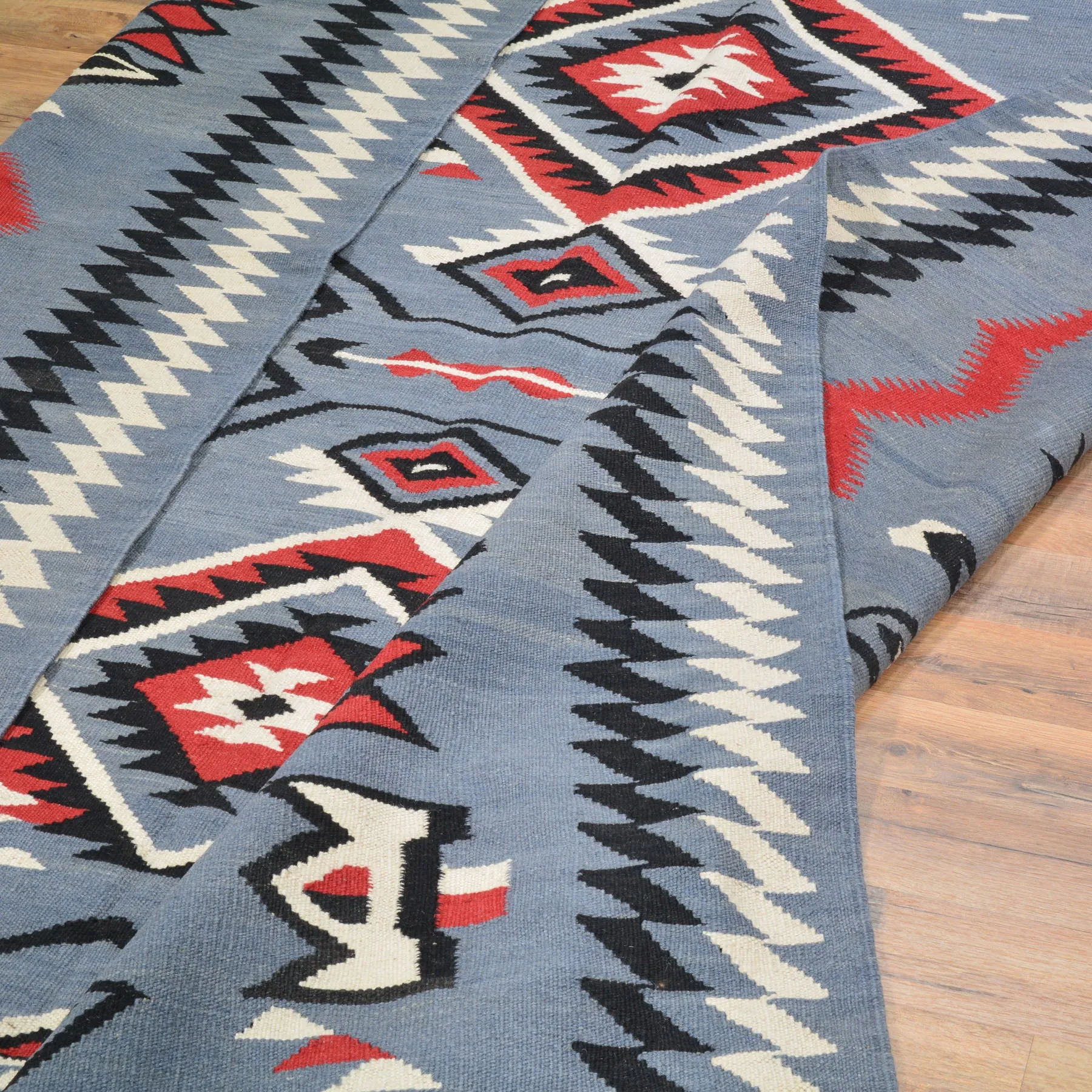 Hand-Woven Reversible Southwestern Design Handmade Wool Rug (Size 6.7 X 9.10) Cwral-10932