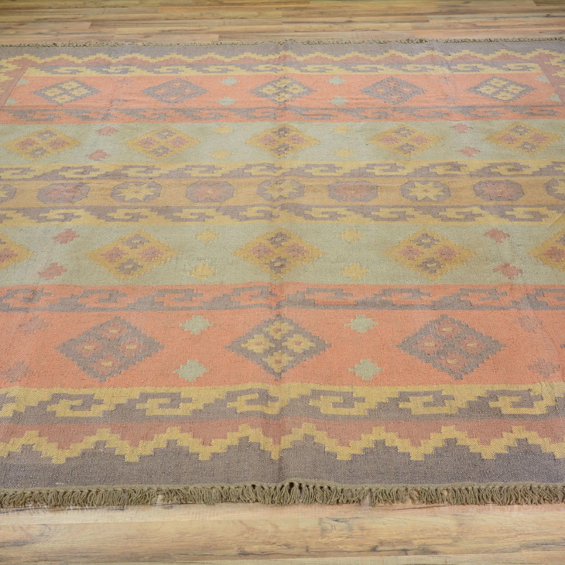 Hand-Woven Reversible Southwestern Style Handmade Wool Rug (Size 8.1 X 8 .6 ) Cwral-6921