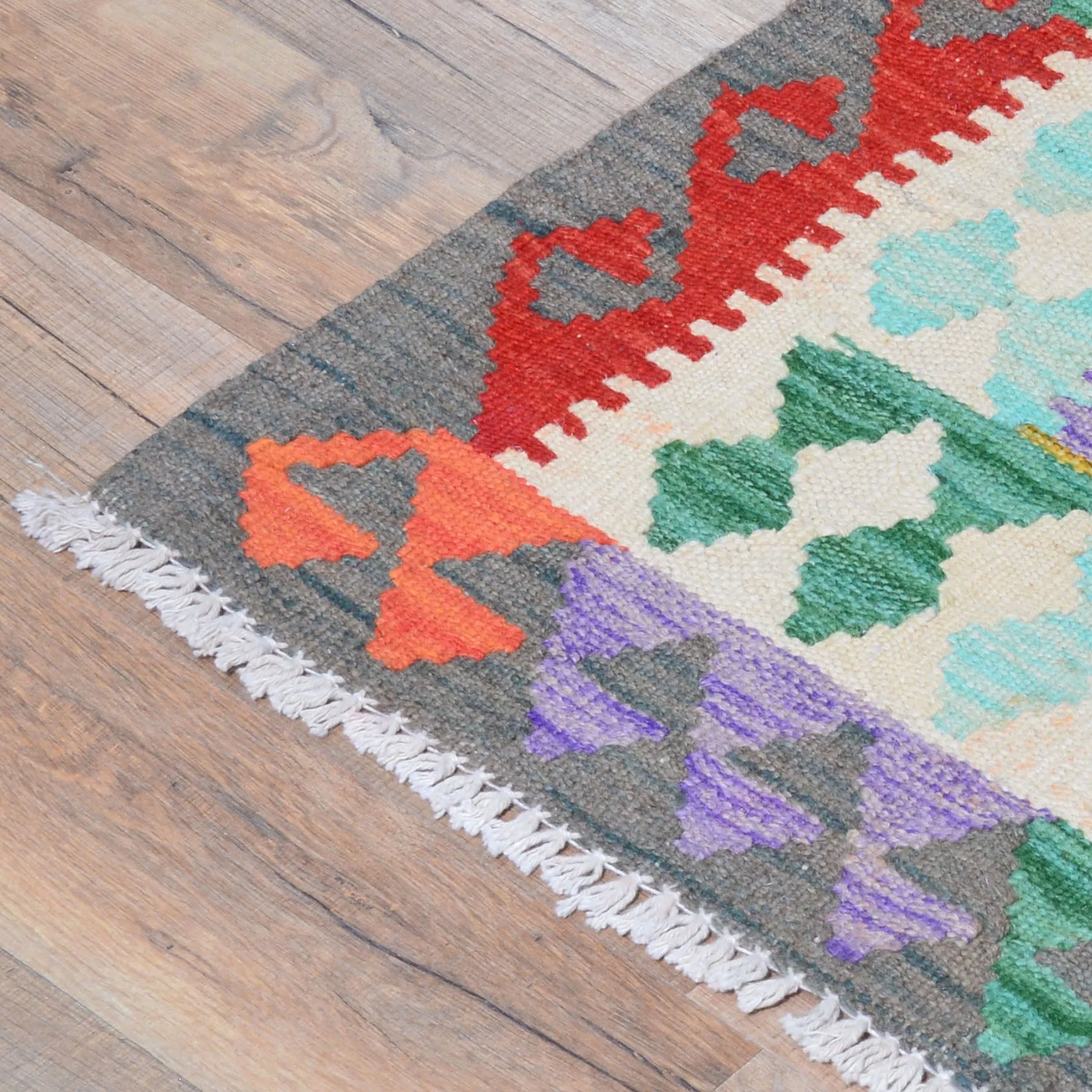 Hand-Woven Reversible Tribal Kilim Handmade Wool Rug (Size 2.1 X 2.7) Cwral-9405