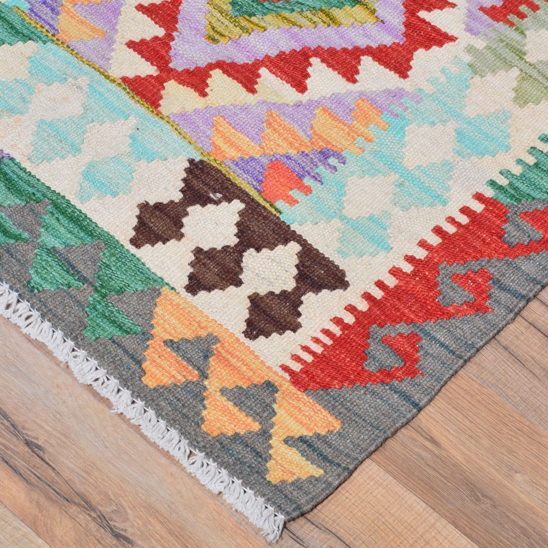 Hand-Woven Reversible Tribal Kilim Handmade Wool Rug (Size 2.1 X 2.7) Cwral-9405