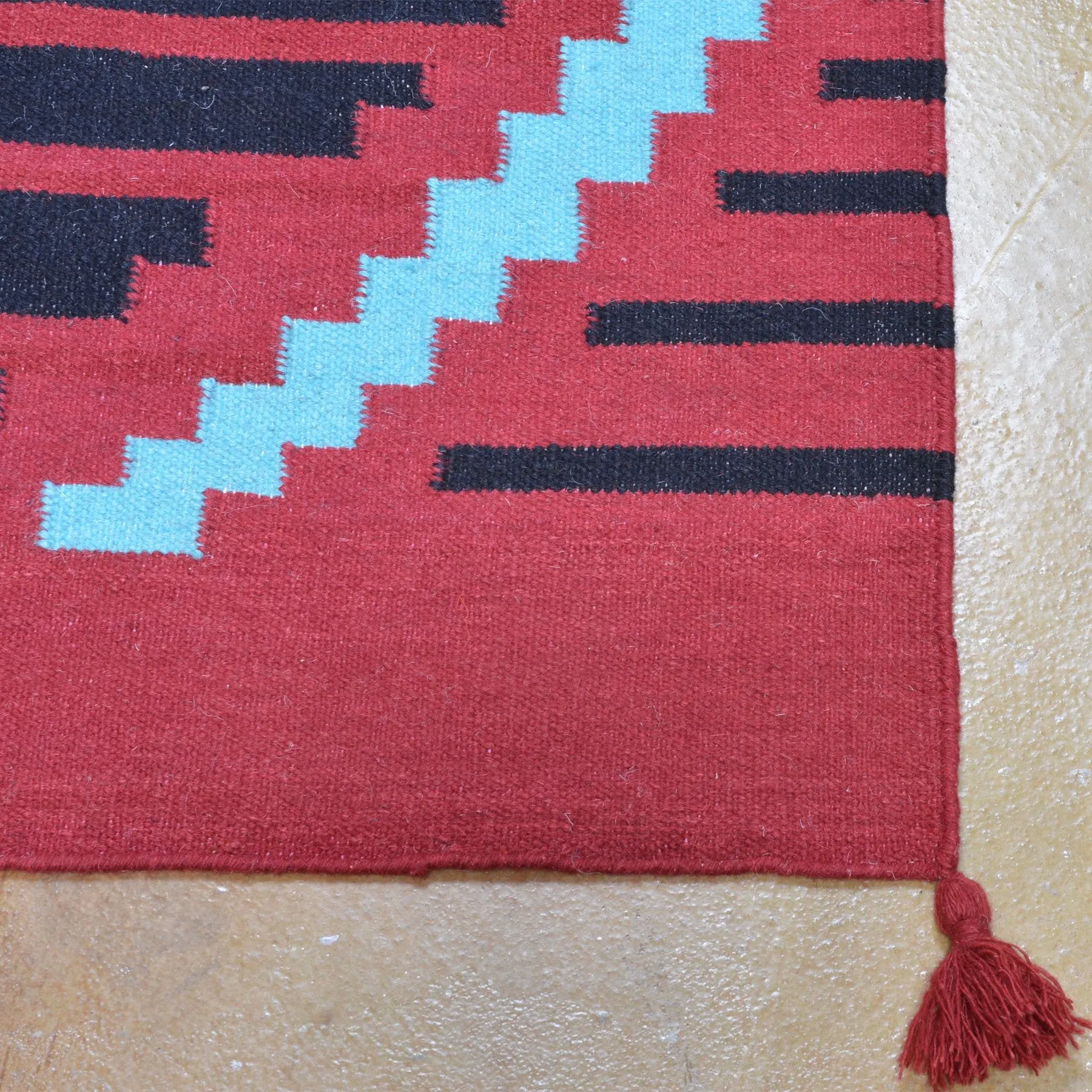 Hand-Woven Southwestern Design Dhurrie Reversible Kilim Wool Rug (Size 8.10 X 12.1) Brrsf-6072