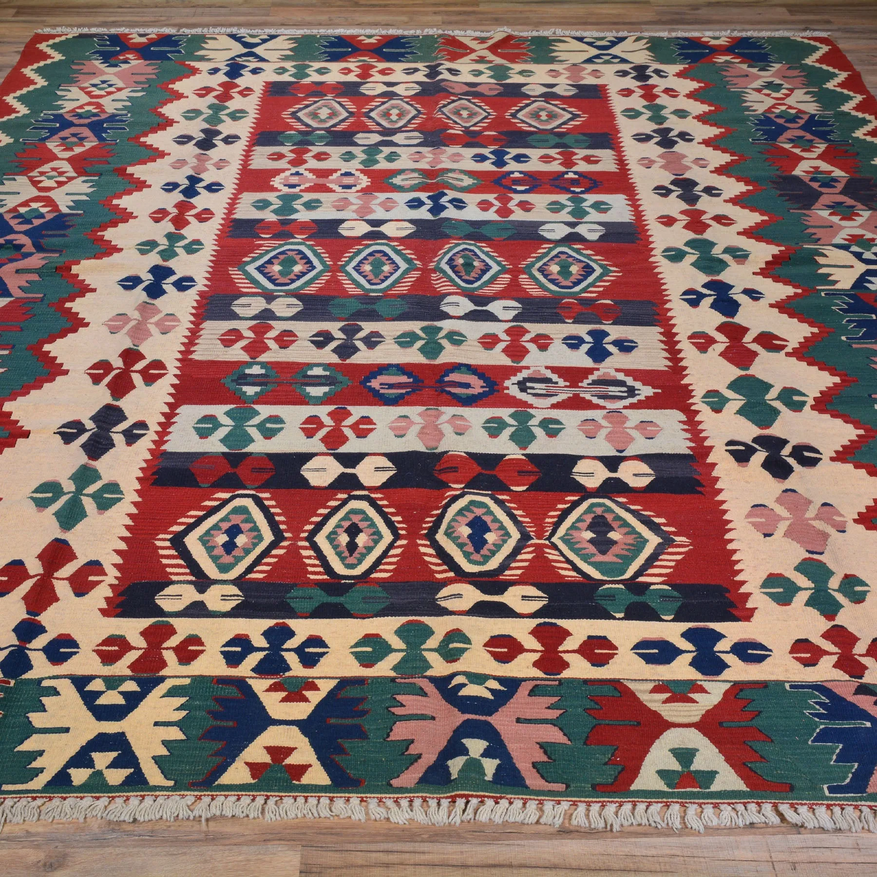 Hand-Woven Turkish Flatweave Reversible Kilim Wool Rug (Size 8.4 X 10.3) Cwrsf-1659