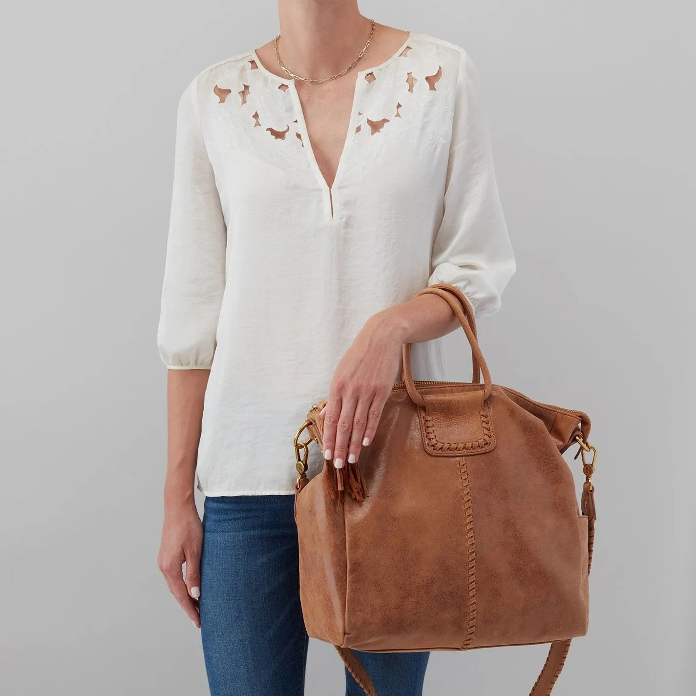Hobo Sheila Handbag - Whiskey