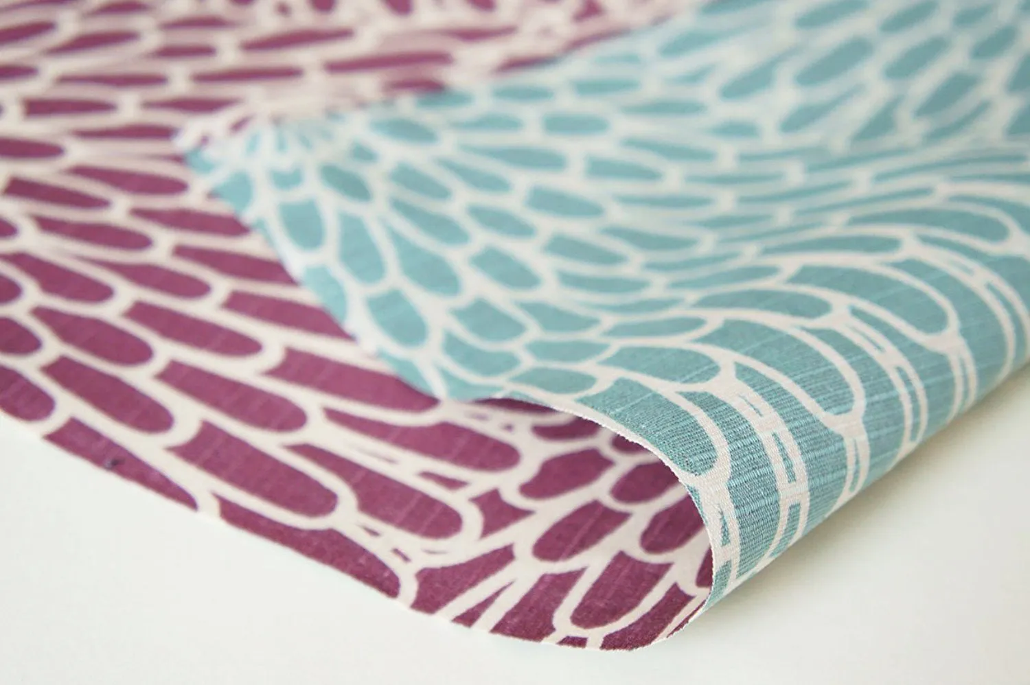 Isamonyou -  Double-Sided Dyeing Kiku (Chrysanthemum) Purple/Light Green- Furoshiki (Japanese Wrapping Cloth)