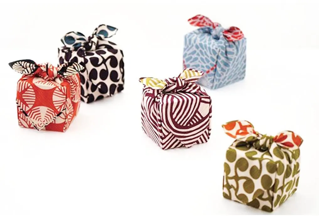 Isamonyou -  Double-Sided Dyeing Matsu (Pine) Navy/Red  - Furoshiki (Japanese Wrapping Cloth)