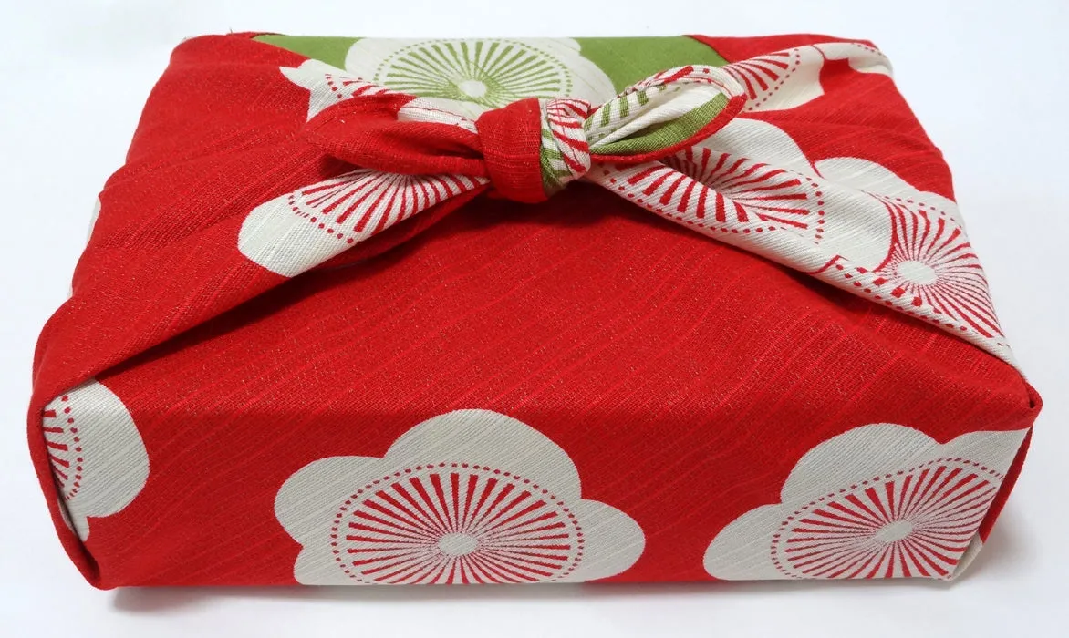 Isamonyou -  Double-Sided Dyeing Plum R&G チーフ 伊砂文様 両面 梅 アカ/グリーン - Furoshiki (Japanese Wrapping Cloth)