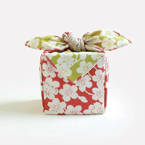 Isamonyou -  Double-Sided Dyeing Sakura Green/Pink チーフ 伊砂文様 両面 しだれ桜 ピンク/グリーン - Furoshiki (Japanese Wrapping Cloth)